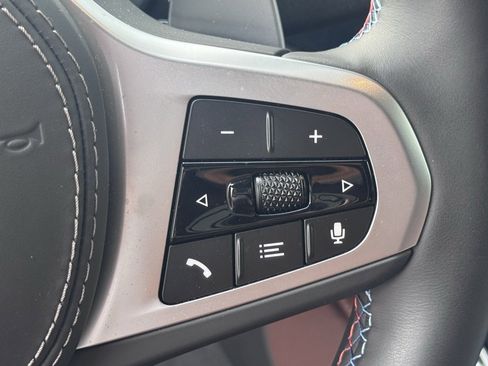 Used 2025 BMW X6 M60i w/ Parking Assistance Package image 23