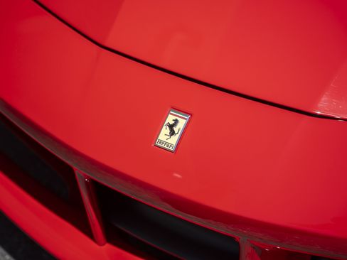 Certified 2017 Ferrari 488 GTB RWD image 16