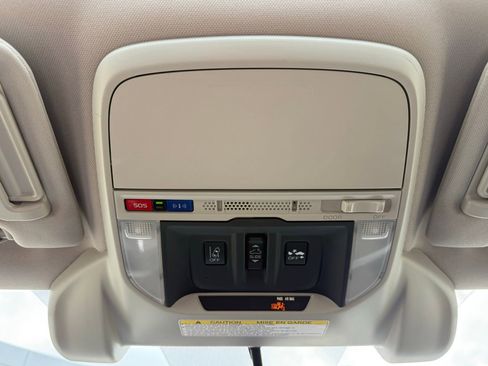 Used 2020 Subaru Forester Premium image 18