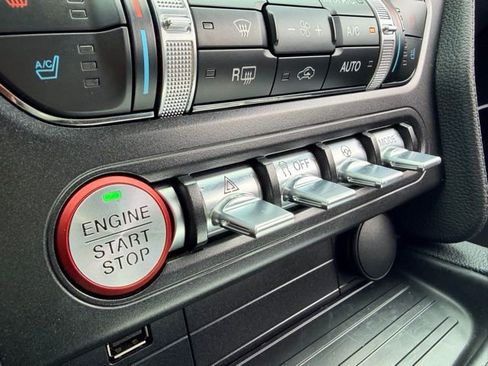 Used 2018 Ford Mustang GT Premium image 17