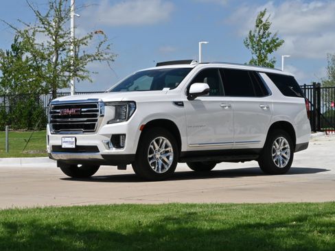 Used 2023 GMC Yukon SLT w/ SLT Premium Package RWD image 5