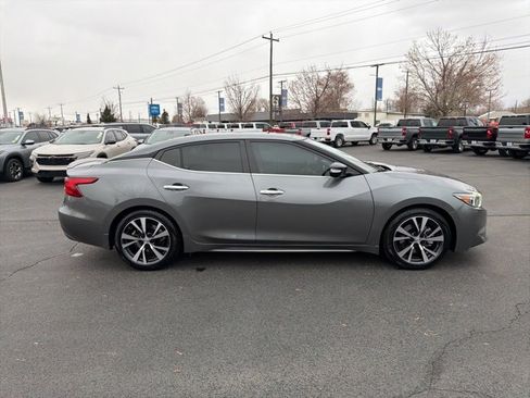 Used 2017 Nissan Maxima Platinum image 8