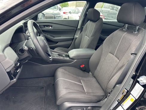 Used 2023 Honda Accord Sport image 14