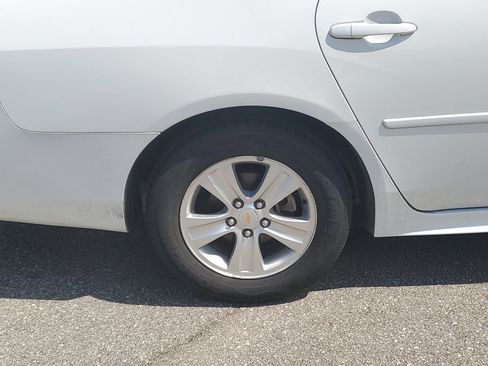 Used 2013 Chevrolet Impala LS FWD image 5