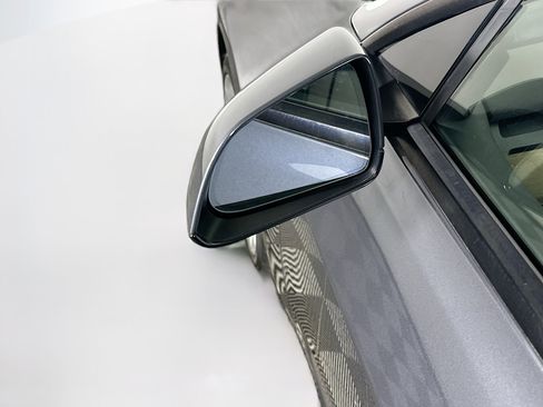 Used 2023 Tesla Model 3 Standard Range image 16