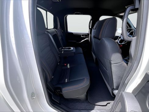 Certified 2025 Nissan Frontier PRO-4X AWD/4WD image 22