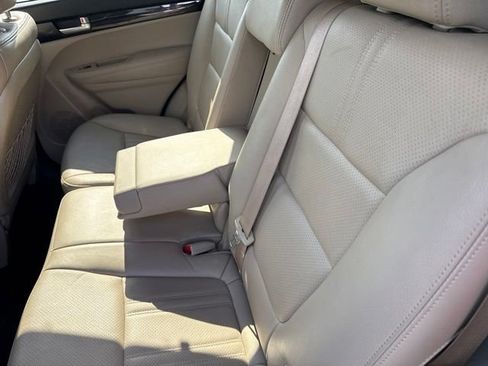Used 2014 Kia Sorento EX w/ EX V6 Touring Package AWD/4WD image 19
