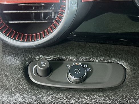 Used 2024 Chevrolet Trax RS w/ Driver Confidence Package image 17