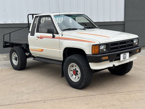 Used 1986 Toyota Pickup SR5 image 25