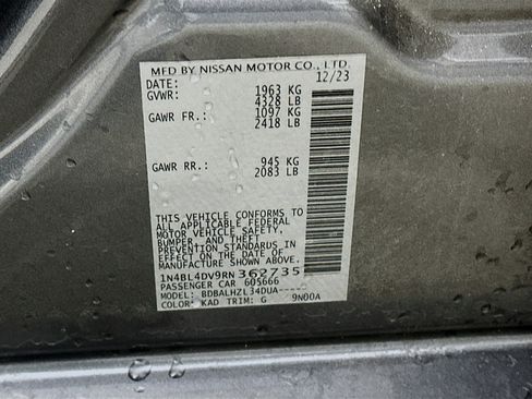 Used 2024 Nissan Altima 2.5 SV image 12