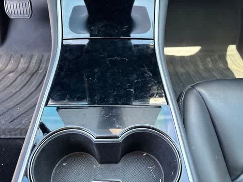 Used 2020 Tesla Model 3 Standard Range Plus RWD image 16