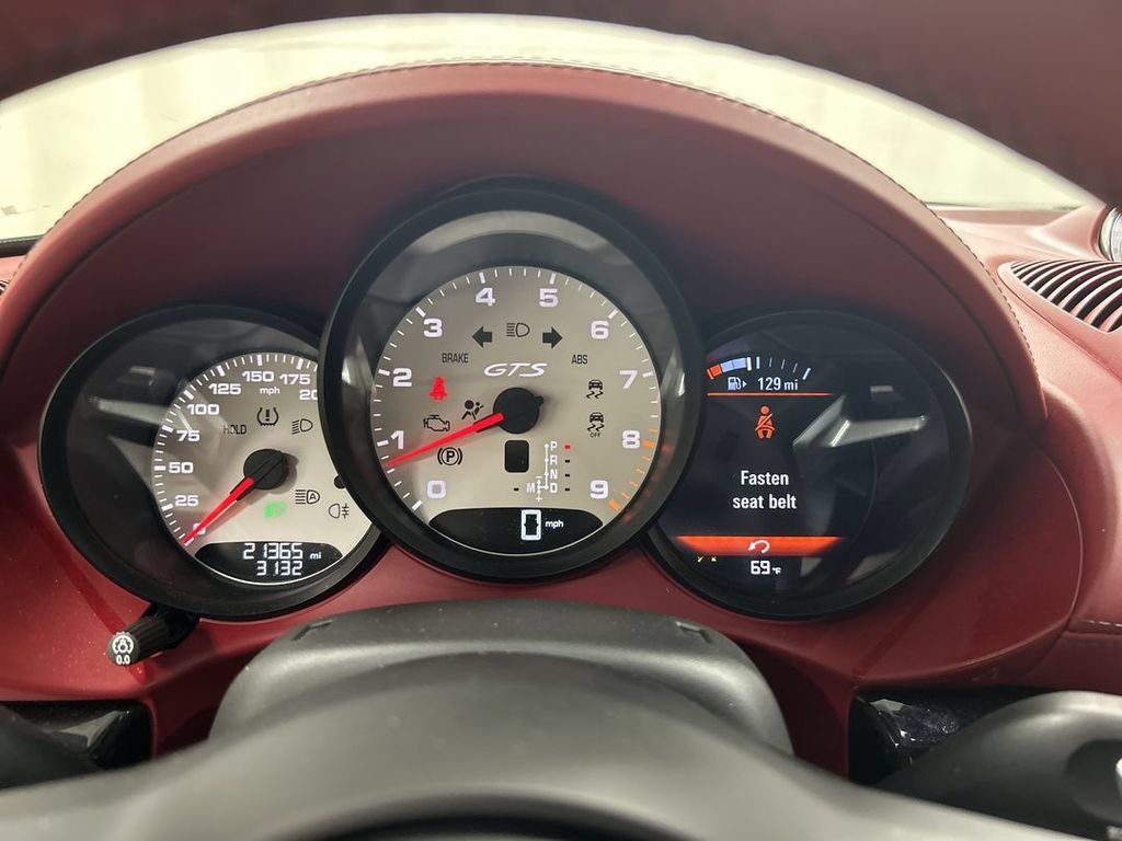 Used 2021 Porsche 718 Cayman GTS RWD image 13