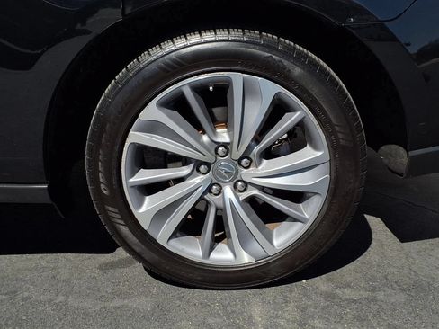 Used 2017 Acura MDX w/ Technology Package FWD image 4