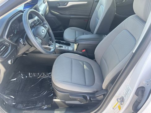 Used 2021 Ford Escape S image 18