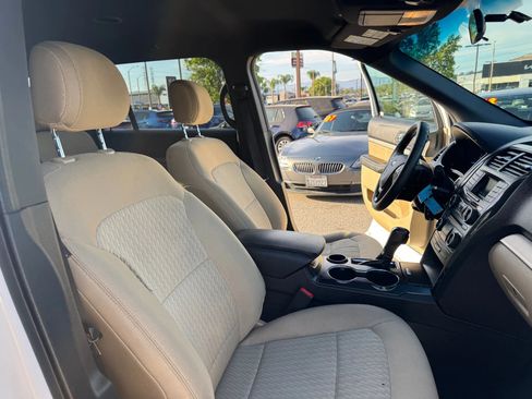 Used 2017 Ford Explorer FWD image 24