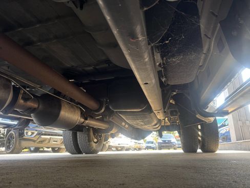 Used 2012 RAM 3500 Laramie Longhorn w/ Max Tow Pkg image 17