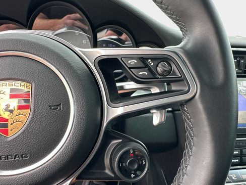 Used 2017 Porsche 911 Targa 4S image 34