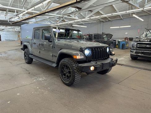 Used 2022 Jeep Gladiator Sport AWD/4WD image 15