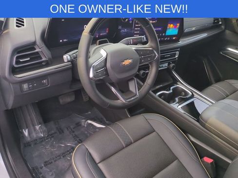 Used 2025 Chevrolet Traverse High Country image 12