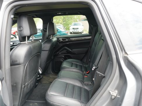 Used 2014 Porsche Cayenne Diesel AWD/4WD image 10