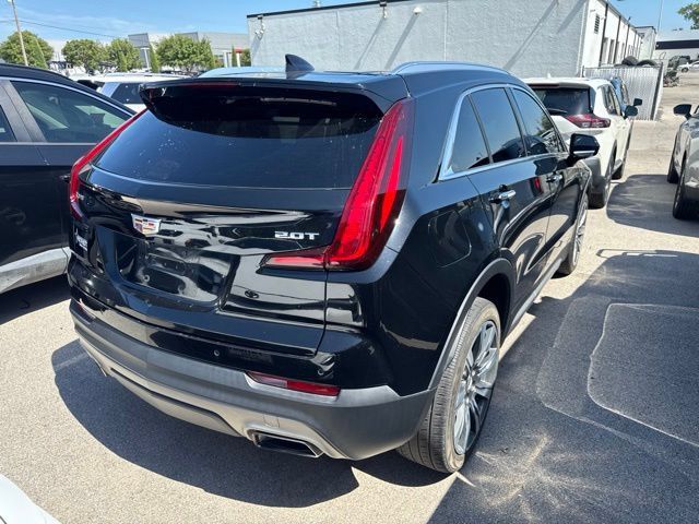 Used 2019 Cadillac XT4 Premium Luxury FWD image 6