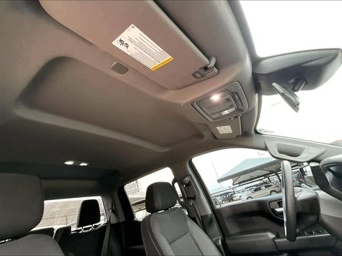 Used 2023 Chevrolet Silverado 1500 Custom image 11