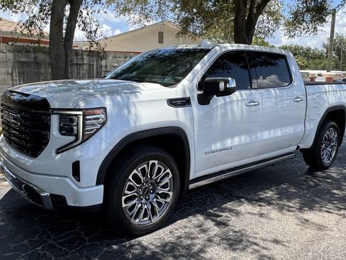Used 2025 GMC Sierra 1500 Denali Ultimate AWD/4WD image 3