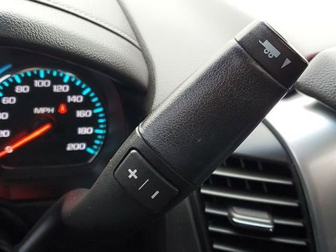 Used 2018 Chevrolet Suburban Premier image 15