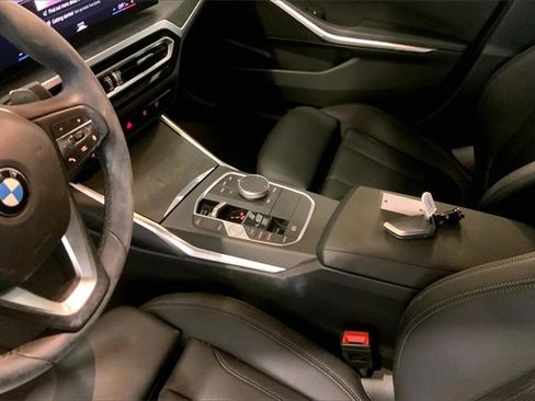 Used 2023 BMW 330i Sedan image 16