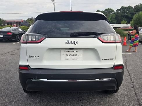 Used 2019 Jeep Cherokee Limited FWD image 7