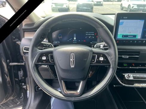 Used 2024 Lincoln Corsair Reserve w/ Equipment Group 201A AWD/4WD image 19