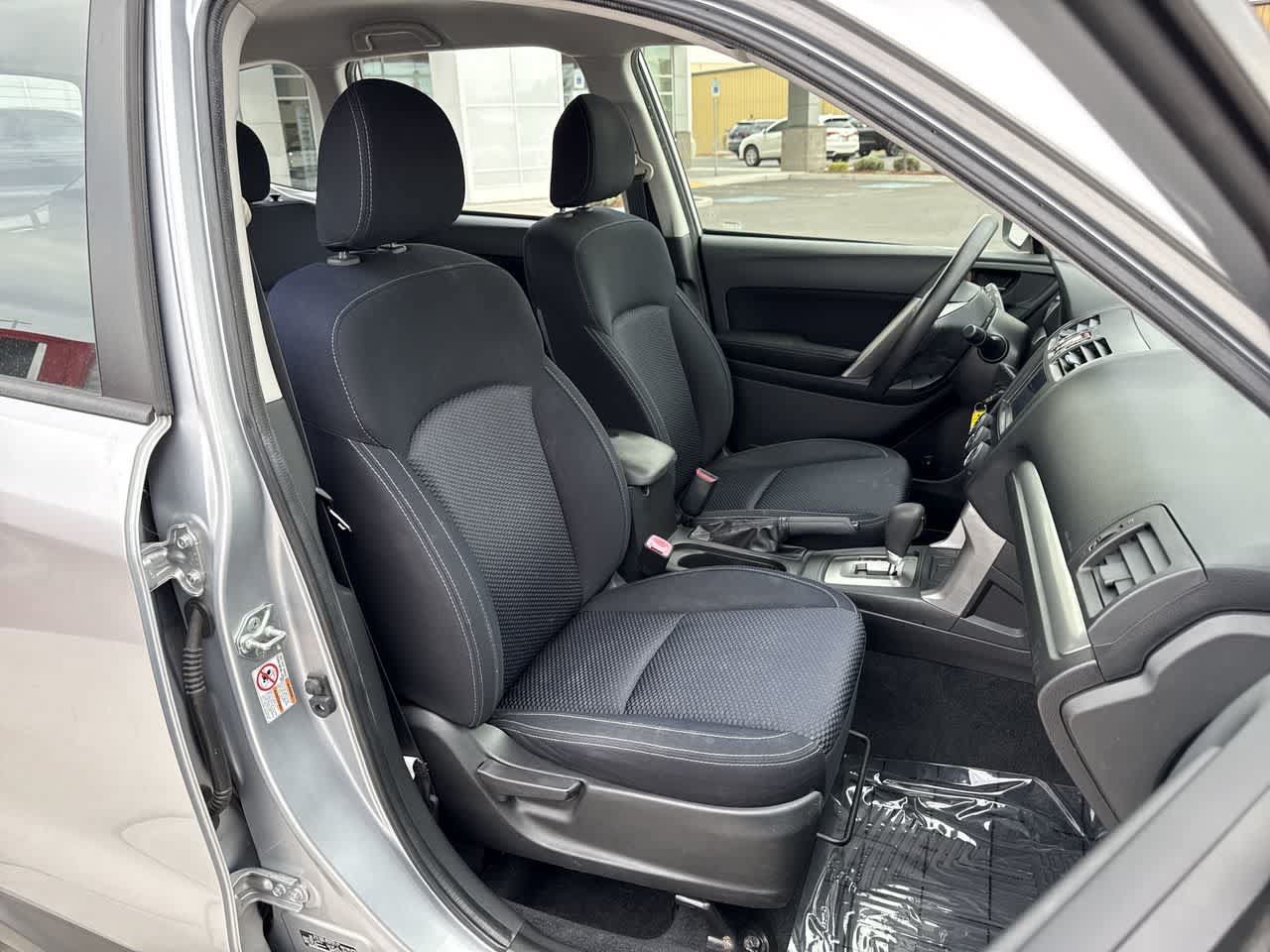 Used 2014 Subaru Forester 2.5i AWD/4WD image 14