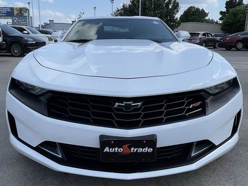 Used 2019 Chevrolet Camaro LT w/ RS Package image 9
