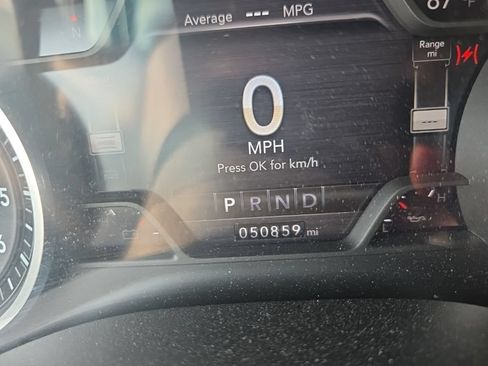 Used 2019 RAM 1500 Big Horn AWD/4WD image 3