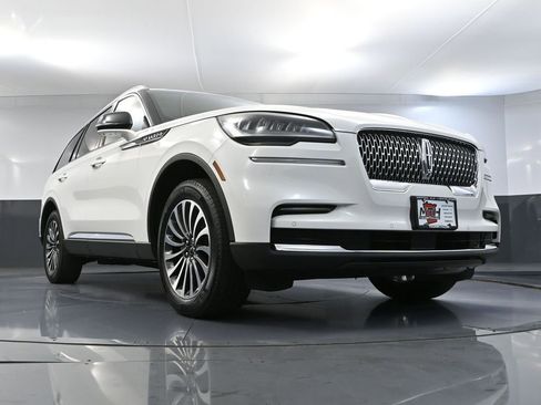 Used 2023 Lincoln Aviator Reserve image 60
