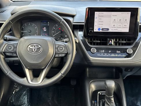 Used 2023 Toyota Corolla SE w/ SE Premium Package FWD image 18
