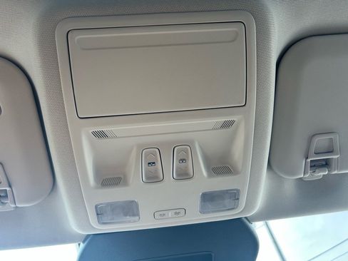 Used 2022 Ford Escape Titanium w/ Class II Trailer Tow Package image 32