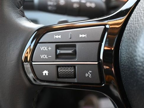 Used 2025 Honda Pilot Touring image 40