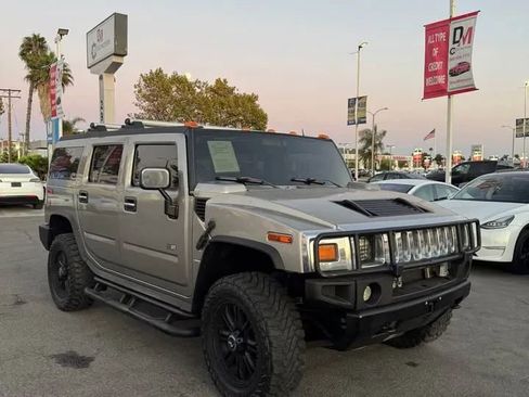 Used 2003 HUMMER H2 w/ Preferred Equipment Group image 3