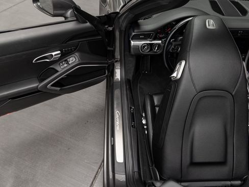 Certified 2018 Porsche 911 Carrera image 23