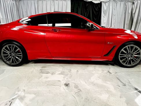 Used 2017 INFINITI Q60 Red Sport 400 image 5