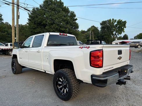Used 2019 Chevrolet Silverado 2500 LT AWD/4WD image 9