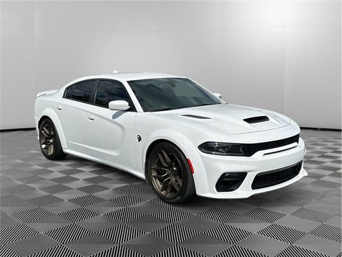 Used 2022 Dodge Charger SRT Hellcat w/ Harman/Kardon Audio Group RWD image 7