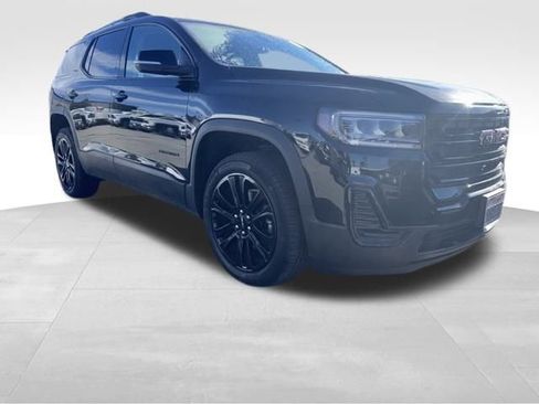 Used 2023 GMC Acadia SLE w/ Elevation Edition image 2