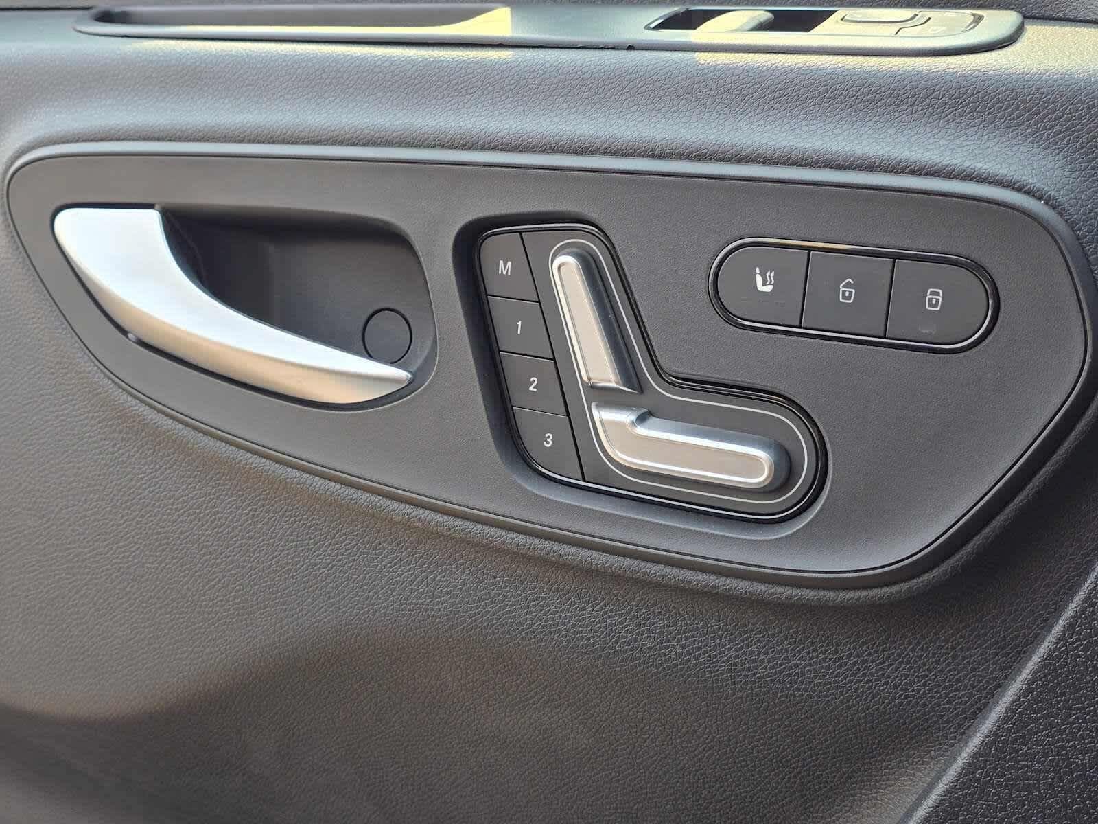 Used 2024 Mercedes-Benz Sprinter 3500 image 11