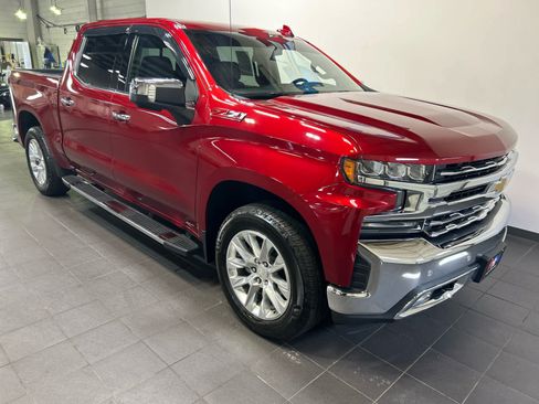 Used 2021 Chevrolet Silverado 1500 LTZ AWD/4WD image 2
