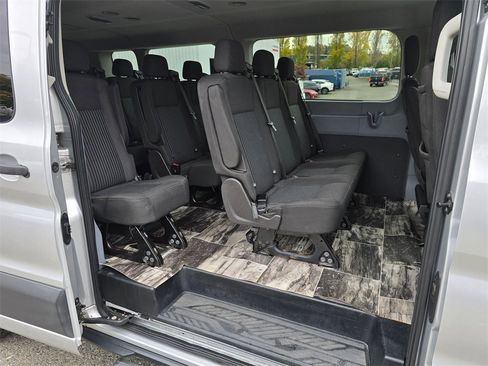 Used 2017 Ford Transit 350 XLT image 10