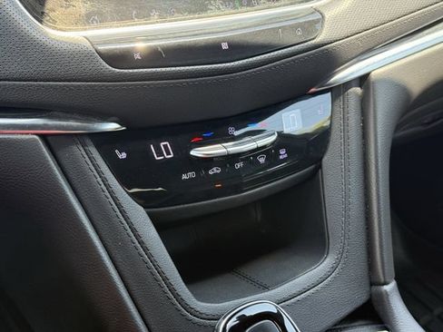 Used 2021 Cadillac XT5 Premium Luxury AWD/4WD image 27