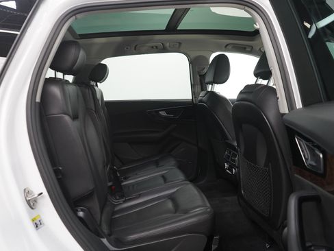 Used 2018 Audi Q7 3.0T Prestige AWD/4WD image 12