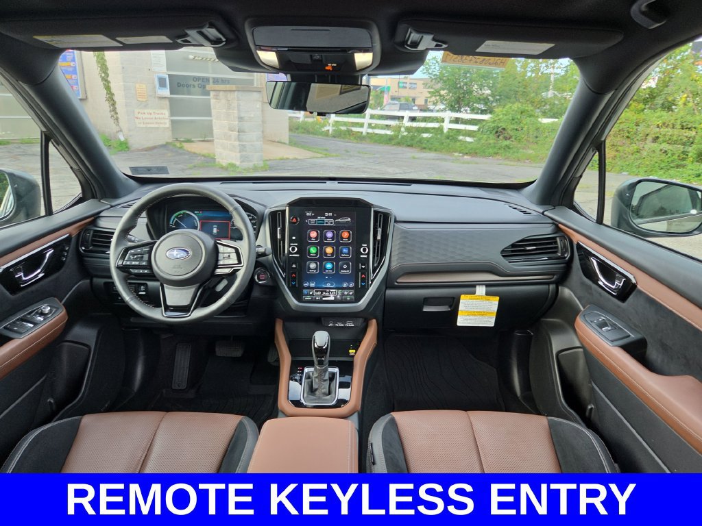 Used 2025 Subaru Forester Touring AWD/4WD image 14